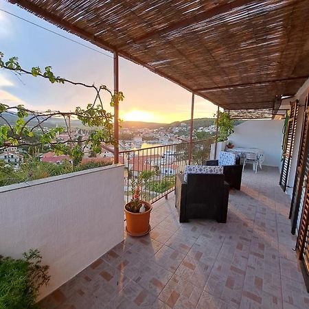 Apartment Sea View Jelsa  Ngoại thất bức ảnh